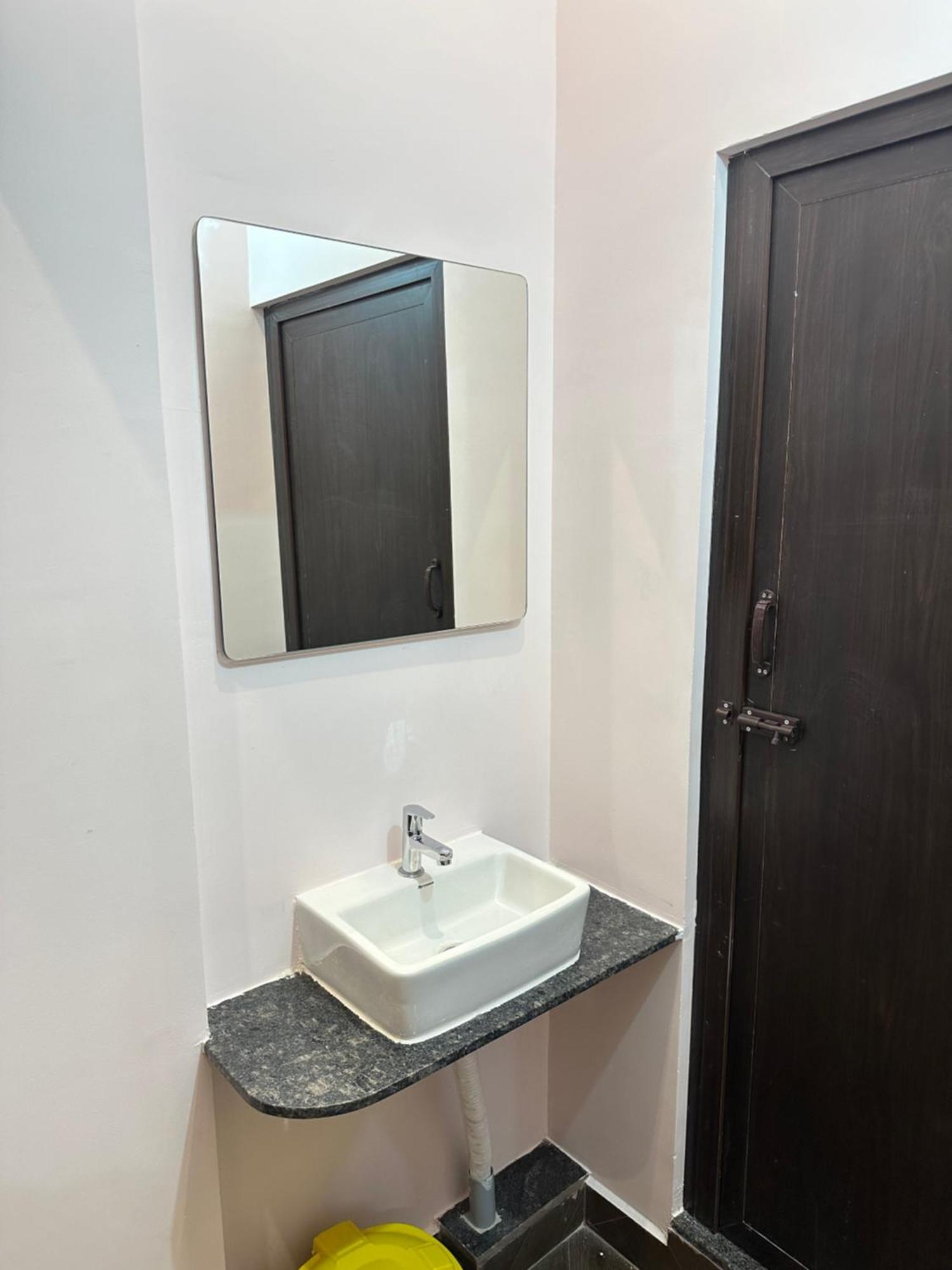 Om Lingeswaran Home Stay Tiruvannāmalai Exteriér fotografie