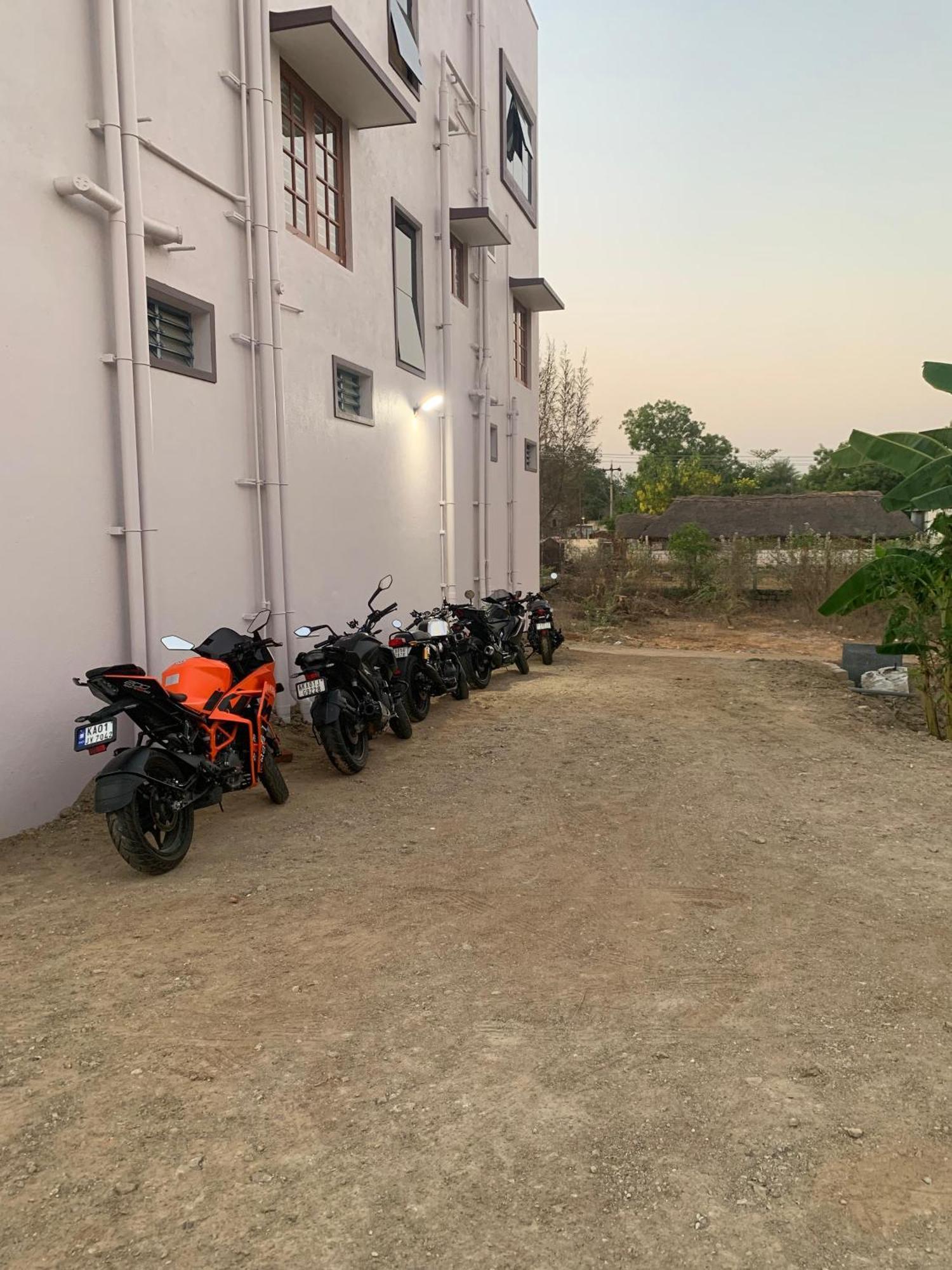 Om Lingeswaran Home Stay Tiruvannāmalai Exteriér fotografie